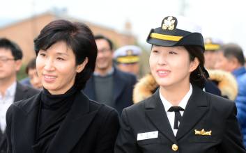 최태원 차녀 최민정, 美 보험사 대표 총격에 “의료 체계 변화해야”
