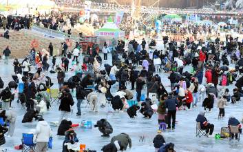 "영남권 최대 겨울축제" 2025 안동암산얼음축제, 오는 18일 개최