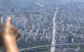 작년 서울 아파트 9억원 초과 거래 절반 넘었다…2006년 이후 처음