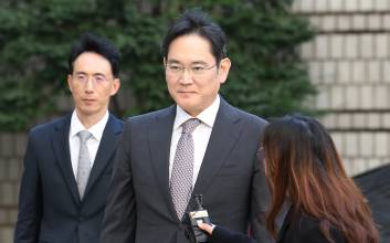 항소심 선고 앞둔 이재용...해외 출장 없이 국내 머물러