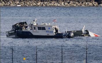 美 워싱턴 여객기 참사 탑승자 전원 사망 추정…"블랙박스 회수는 아직"